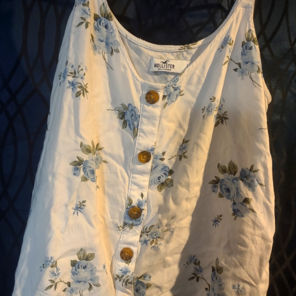 Hollister crop top